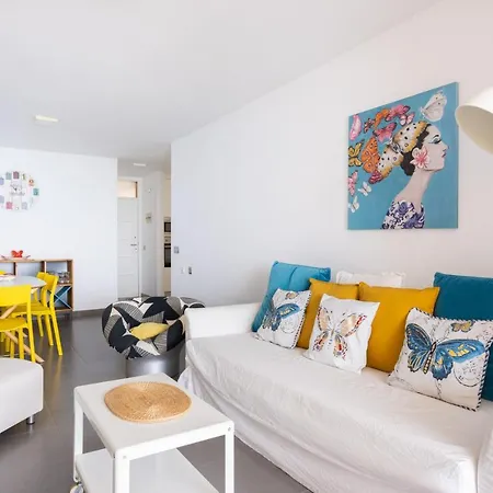 Frontline Penthouse With Heated Pool And Parking * ロスクリスティアーノス