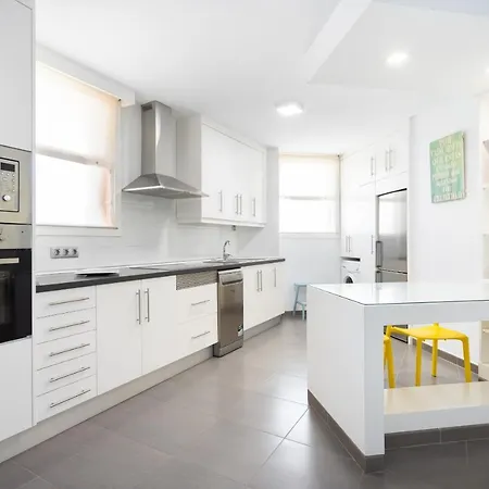 Frontline Penthouse With Heated Pool And Parking Apartamento *
