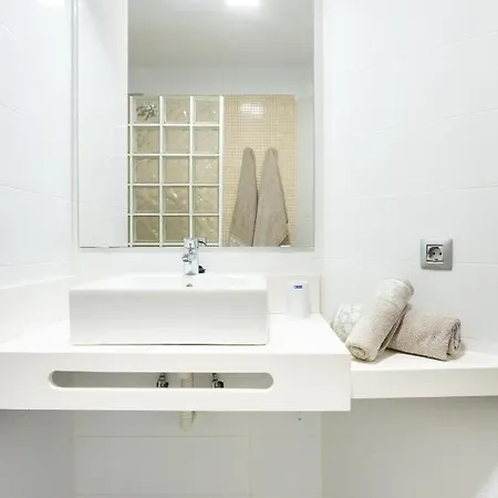 Frontline Penthouse With Heated Pool And Parking * ロスクリスティアーノス