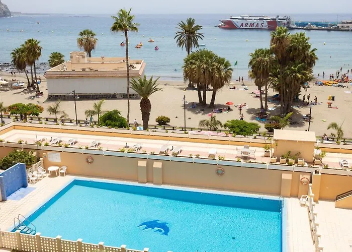 Apartamento Frontline Penthouse With Heated Pool And Parking