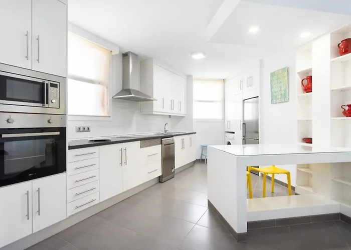 Frontline Penthouse With Heated Pool And Parking Apartamento *