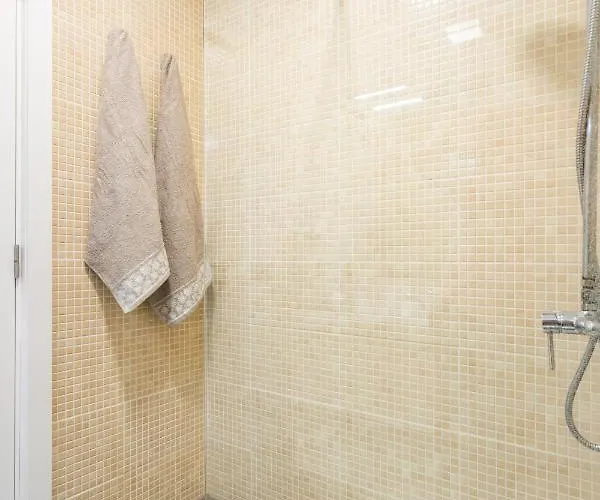 Frontline Penthouse With Heated Pool And Parking Apartamento